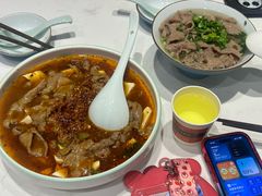 -犇逸·乐山跷脚牛肉·四川现炒(览海店)