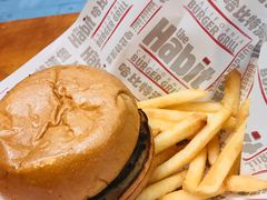 -The Habit Burger Grill 哈比特汉堡(复兴soho店)