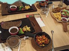 -必胜客(WOW朝阳商业城店)