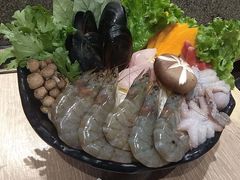 -呷哺呷哺(新世界百货望京店)