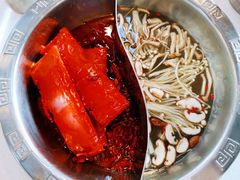 鸳鸯锅底-憨铁匠老火锅(龙岗万科里店)