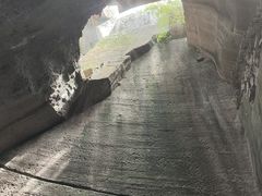 -伍山石窟