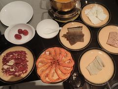 -玥轩YUE HIN(IFS国际金融中心店)