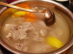 宁夏盐池滩羊手抓肉-丝路金桃·新疆菜(徐汇店)