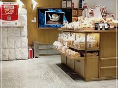 面包甜点陈列柜-西村叔叔的店·面包·甜品·蛋糕(崂山丽达店)
