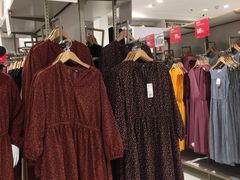 -优衣库(上海金桥国际商业广场店)