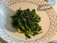 鸡油豆苗-粤界(望京金辉店)