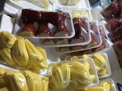 -席娜卡琳火车铁道夜市