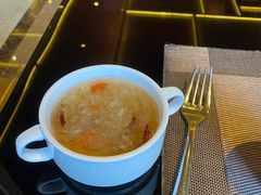 -大中华希尔顿酒店-念自助餐·嗨啤·小龙虾