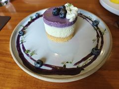 -Chom Cafe and Restaurant