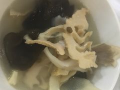 三鲜竹笋汤-漫山居私汤民宿全竹宴