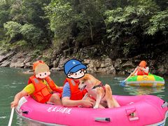 -安吉龙王山峡谷漂流