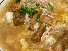 姬松茸鸡汤泡饭-玉滋補