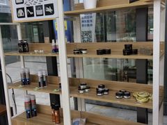 -爱革·奢品·鞋包·衣物·家居(宝地广场店)