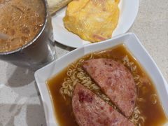 -香港新发烧腊茶餐厅(水围店)