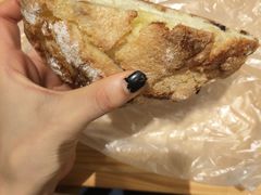 蓝莓奶酥包-都恩客(高岛屋百货店)