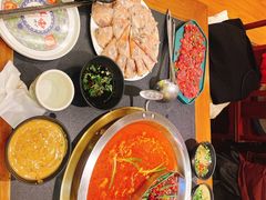 -沸炉重庆老火锅(军事博物馆店)