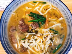 雪菜牛肉面-陈八两面家(华孚写字楼店)