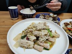 -舟小鲜·舟山小渔村(凤城四路中登广场店)