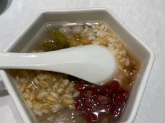 -江城小馆陕南妈妈菜·全球旅行餐厅(钟楼店)