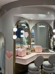 -奈尔宝家庭中心·亲子餐厅(鄞州万达店)