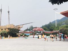 -汤山欢乐水世界
