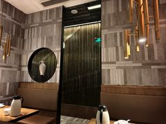 -爱碗亭·鲜炒湖南菜(壹城中心店)