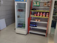 -Zsmart智尚酒店(上海轻纺市场定边路地铁站店)