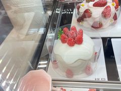-花花卷卷·鲜食蛋糕(静安久光百货店)