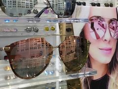 -目艮眼镜SHOWROOM(品牌集合店)
