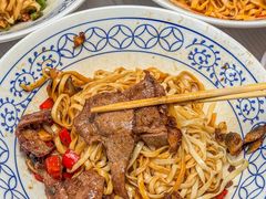 -李与白包子铺(桐梓林店)