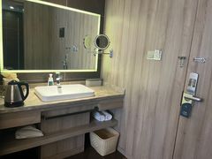 -杭州西湖湖滨银泰亚朵酒店
