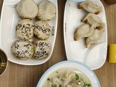 -小杨生煎(白玉兰广场店)