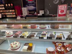 面包甜点陈列柜-皇家美孚(海云庵店)