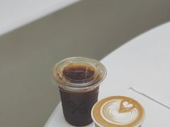 拿铁咖啡-% Arabica阿拉比卡咖啡(武康路店)
