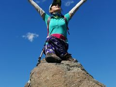 -鬼笑石后山停车场