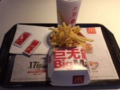-麦当劳(哈西万达店)