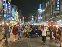 -六合夜市