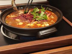 -品海楼·大连海胆锅贴馆(东港店)