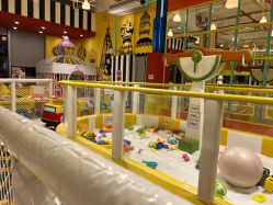 -泛尼尼儿童乐园(文化广场店)