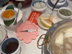 -左庭右院鲜牛肉火锅(金山万达店)