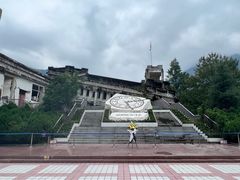 -四川汶川特大地震漩口中学遗址