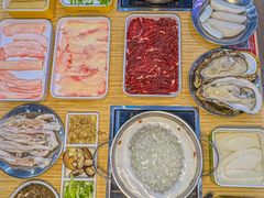 -杨老板·海鲜集市火锅·鲜切牛肉(中防万宝店)
