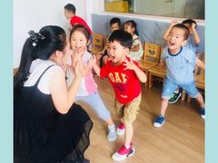 -MuaKids Garden