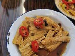 -三镇卤货二公司(汉街店)