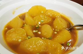 Braised Radish in Abalone Sauce