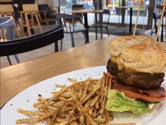 -HELLO 27 意面·沙拉·帕尼尼