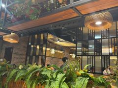 -小三峡食府(西五路店)