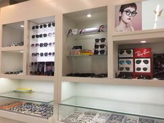 -明月眼镜(三坝店)