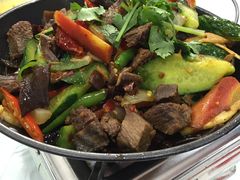 -乡土特色.冷锅鱼.牦牛肉汤锅